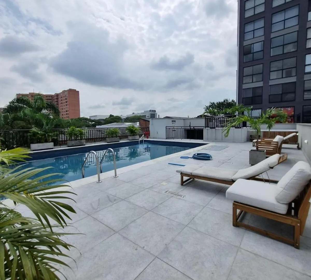Daire Moderno Aparta Estudio En Miro Living Cali